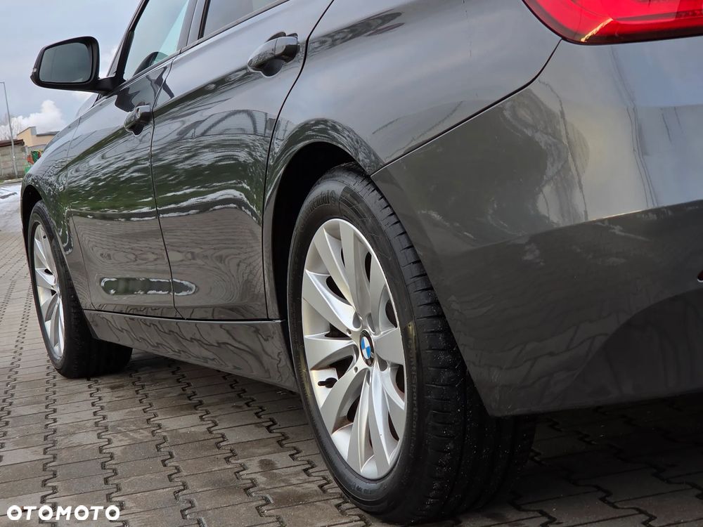 BMW Seria 3 320d Blue Performance Modern Line - 15