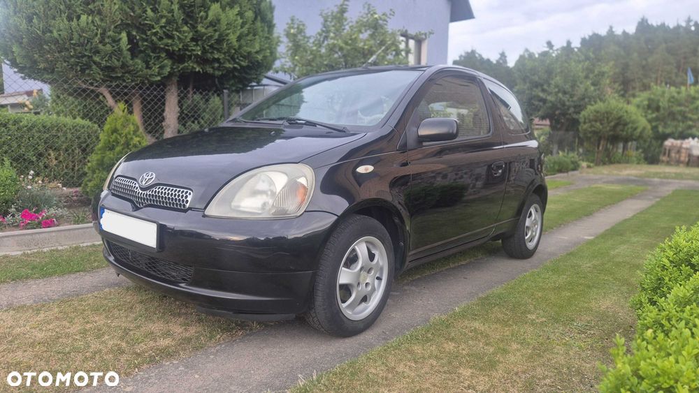 Toyota Yaris - 1