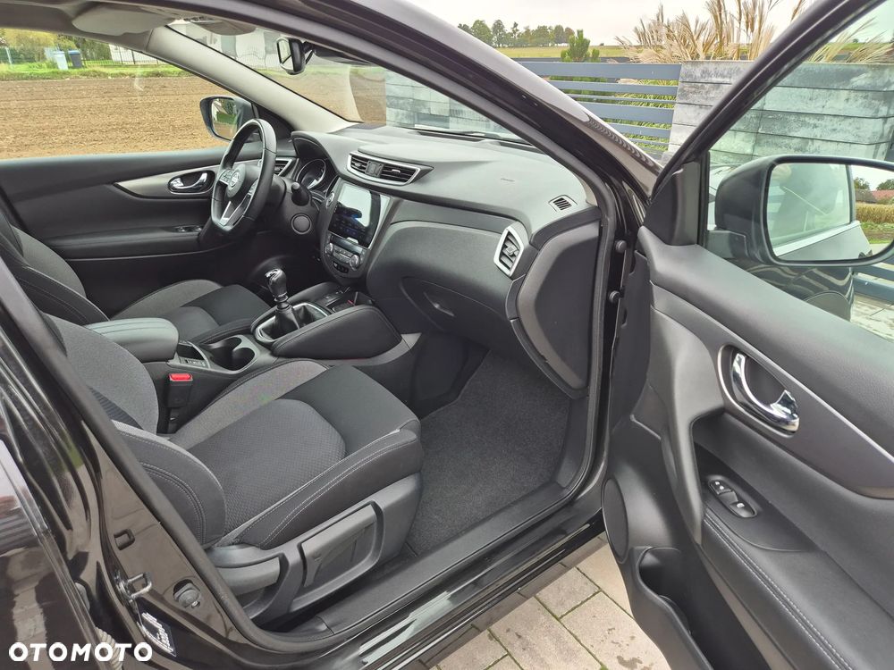 Nissan Qashqai 1.3 DIG-T N-CONNECTA - 15