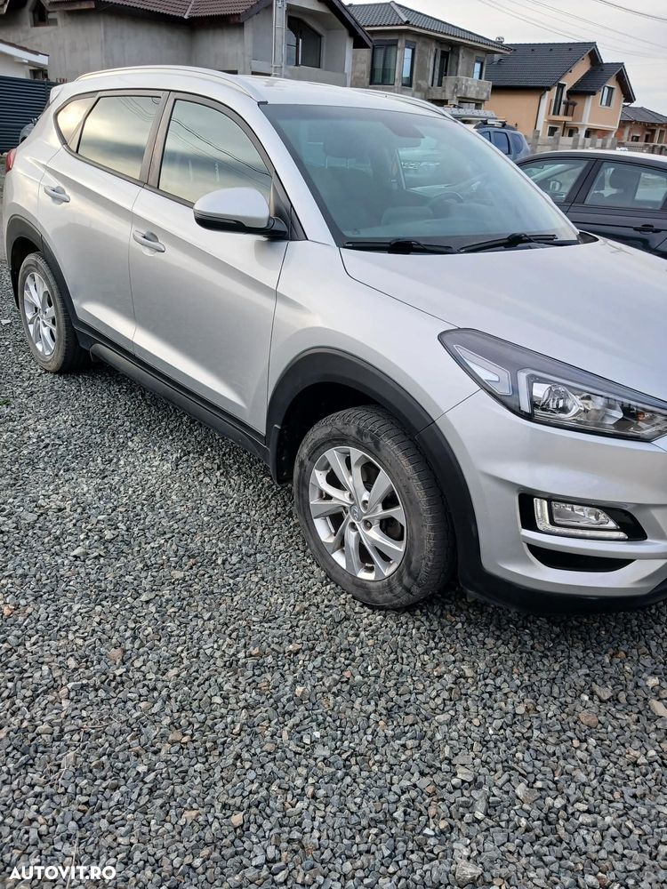 Hyundai Tucson 1.6 GDI 2WD 6MT ISG Style - 16