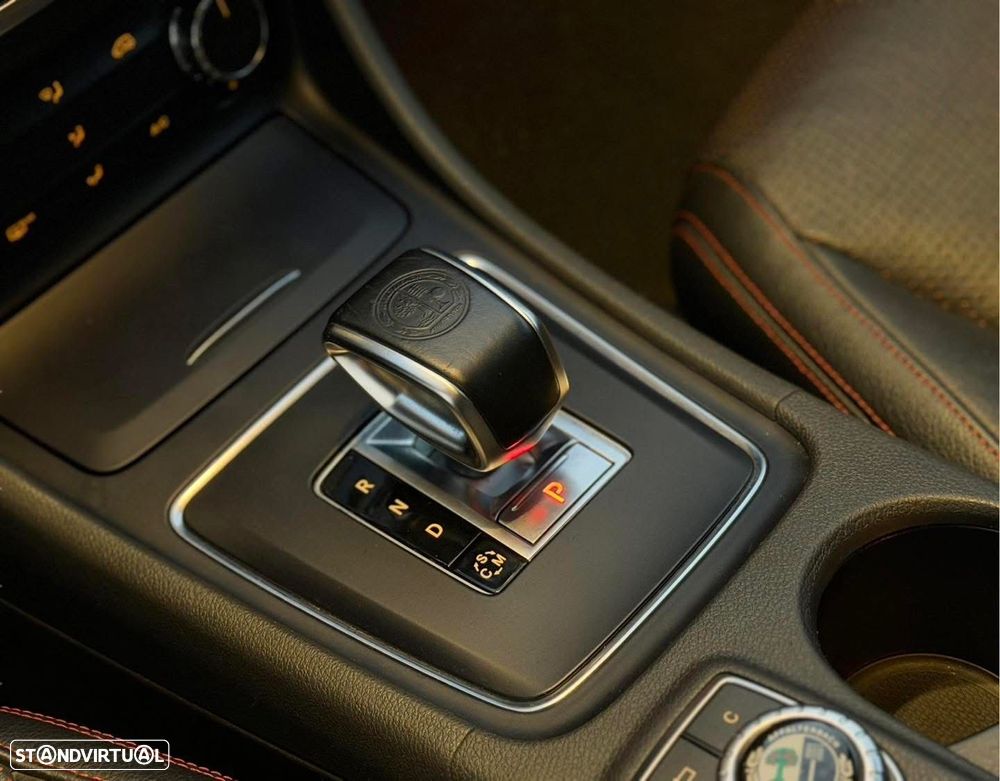 Mercedes-Benz CLA 45 AMG - 8