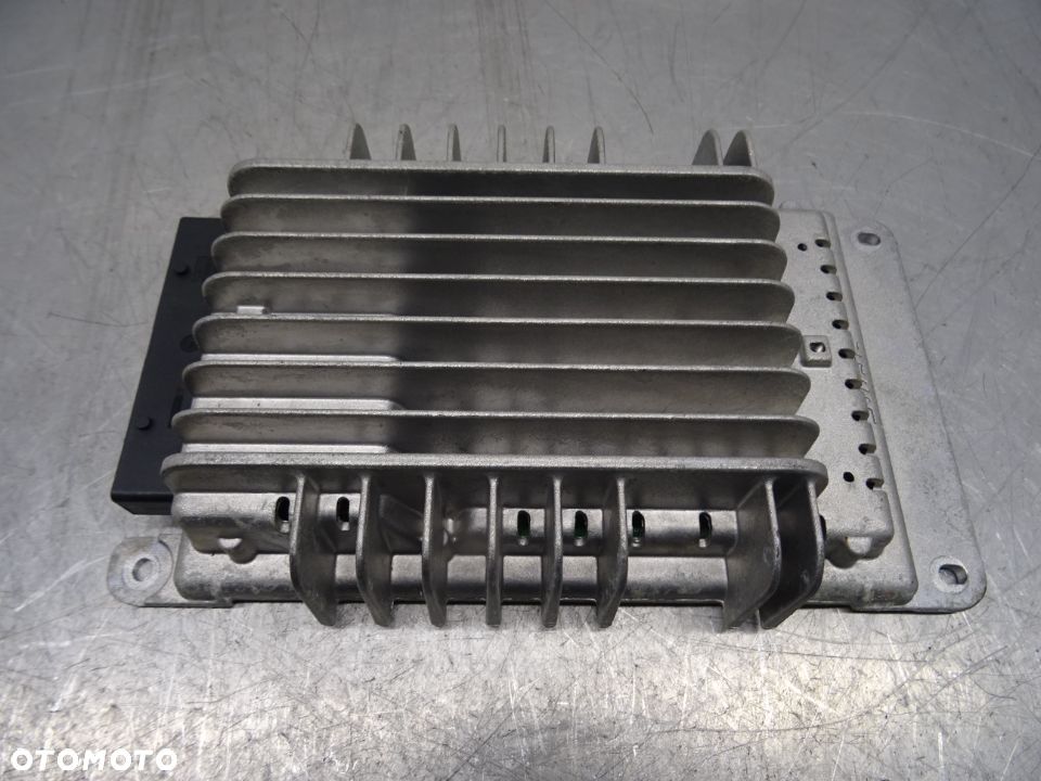 ALFA ROMEO 159 05-11 SEDAN 1.9 JTD WZMACNIACZ BOSE 606820280 - 1