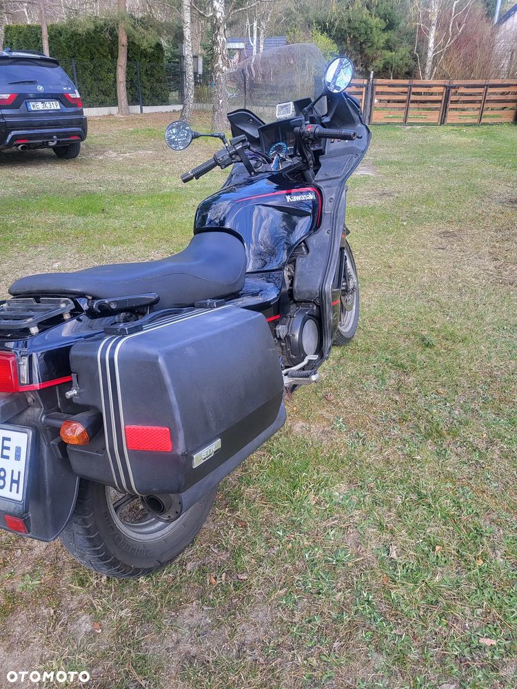 Kawasaki 1000 GTR - 4