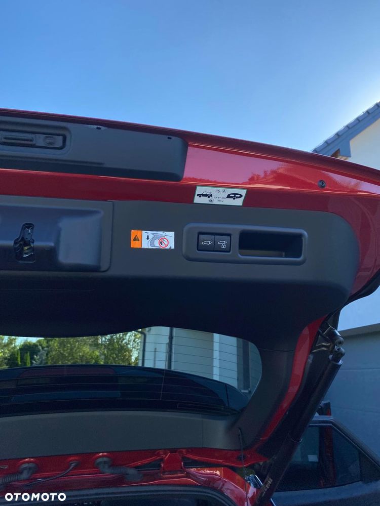 Lexus LBX 1.5 Hybrid Emotion - 25