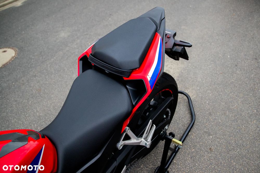 Honda CBR - 27