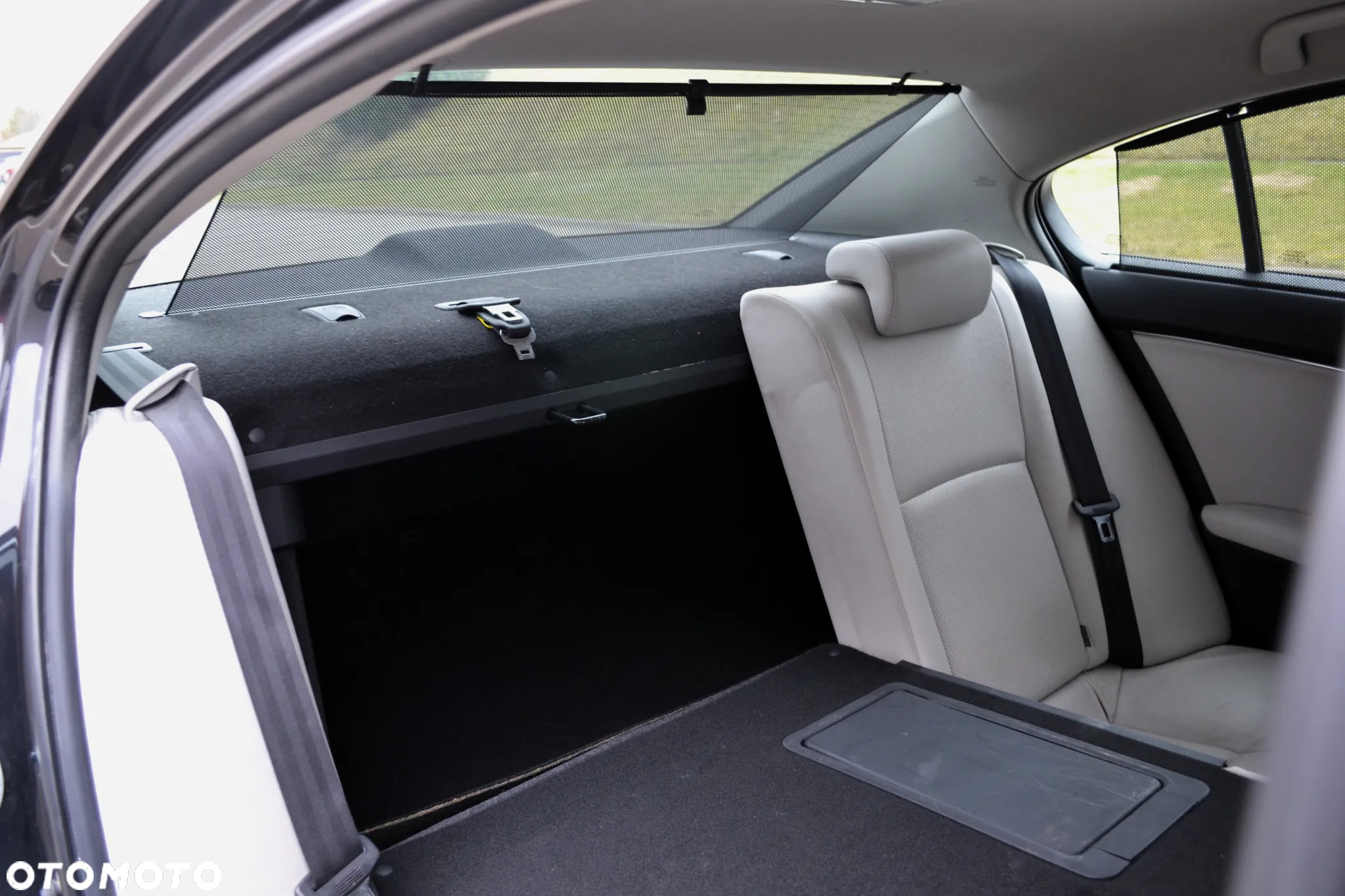 Toyota Avensis 2.0 Prestige NAVI MS - 13