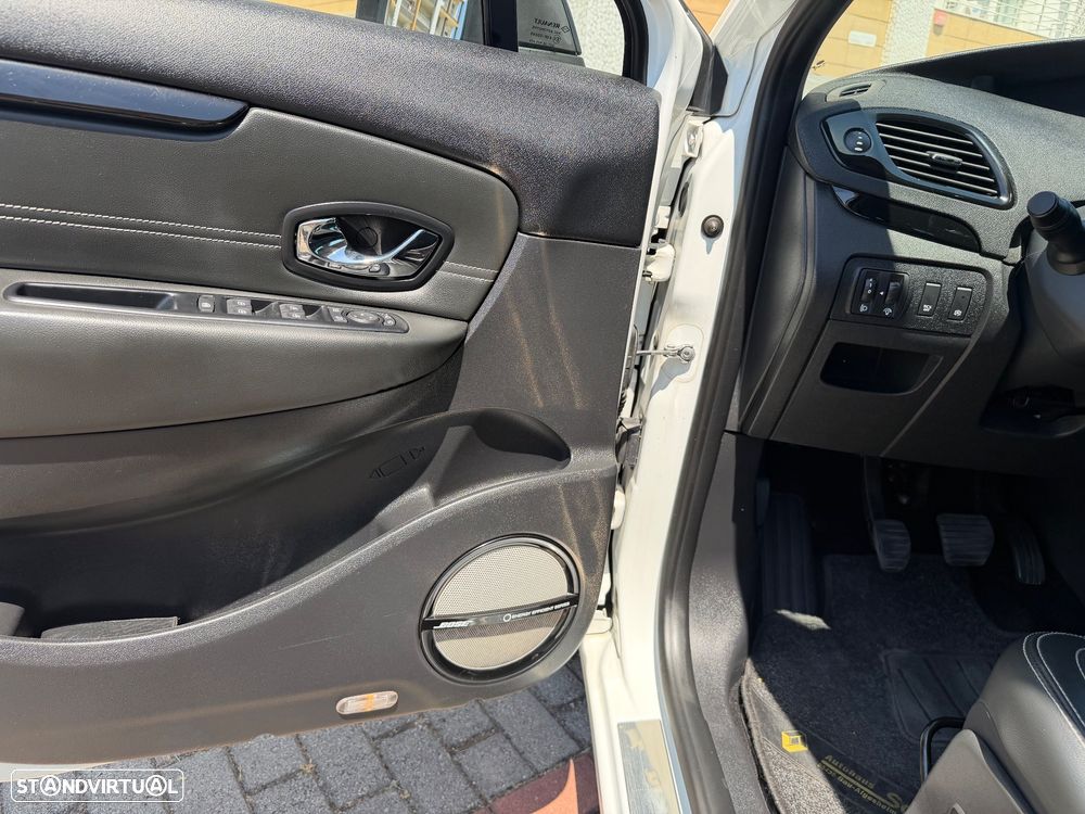 Renault Scénic 1.6 DCi Bose Edition - 9