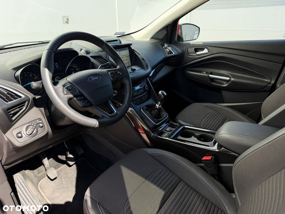 Ford Kuga - 11