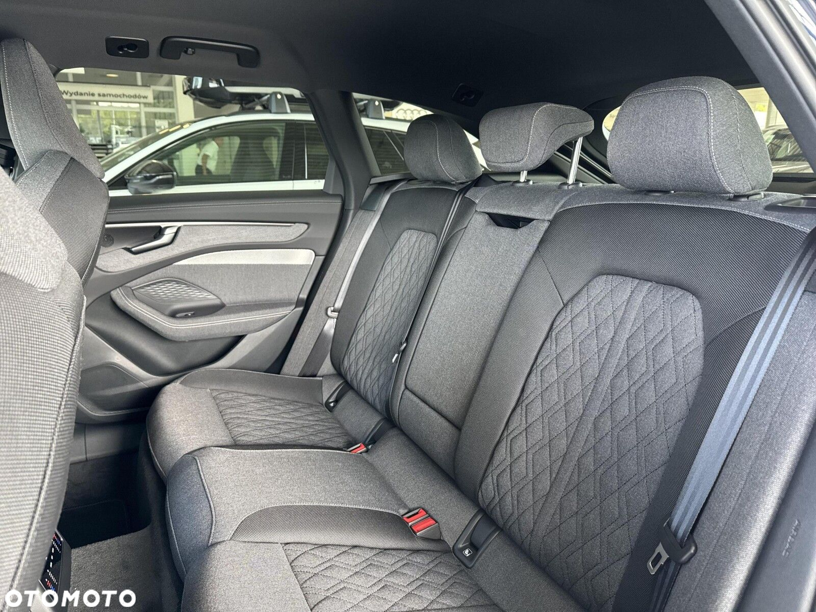 Audi A6 - 24