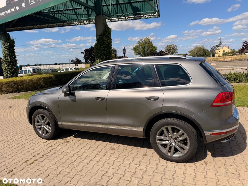 Volkswagen Touareg 3.0 V6 TDI SCR Blue Motion DPF Automatik Terrain Tech Executive Edition - 13