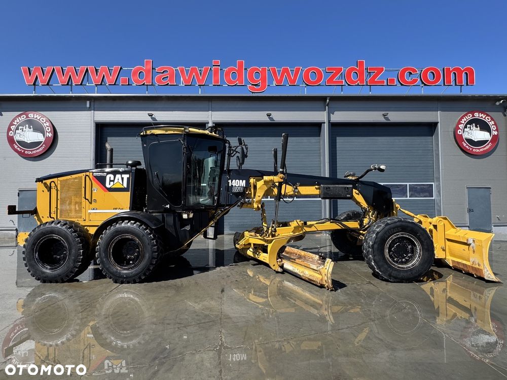 Caterpillar 140M AWD - 4