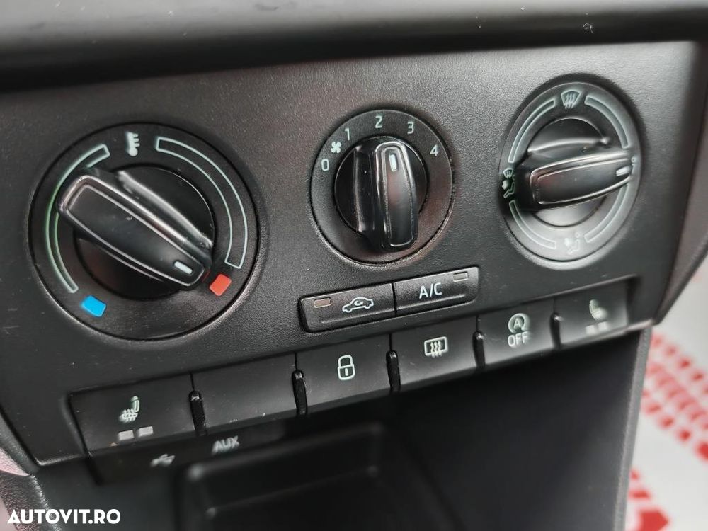 Skoda RAPID 1.4 TDI (Green tec) DSG Ambition - 14