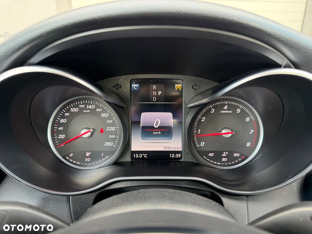 Mercedes-Benz Klasa C 180 9G-TRONIC AMG Line - 16