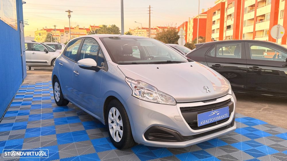 Peugeot 208 PureTech 68 Like - 3
