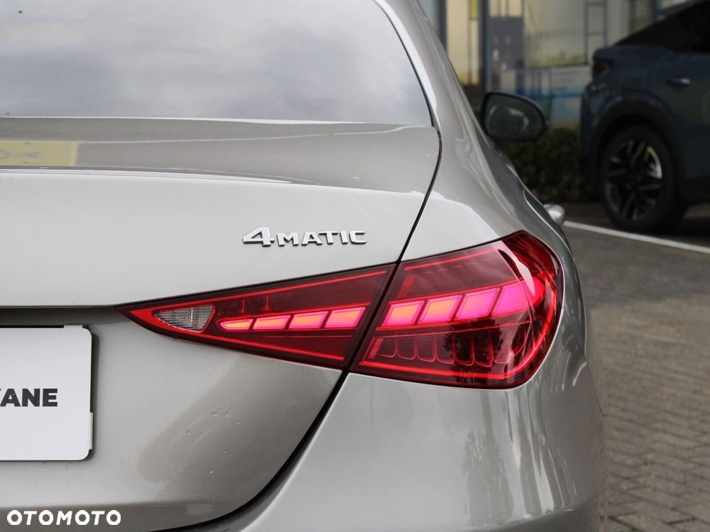 Mercedes-Benz Klasa C - 12