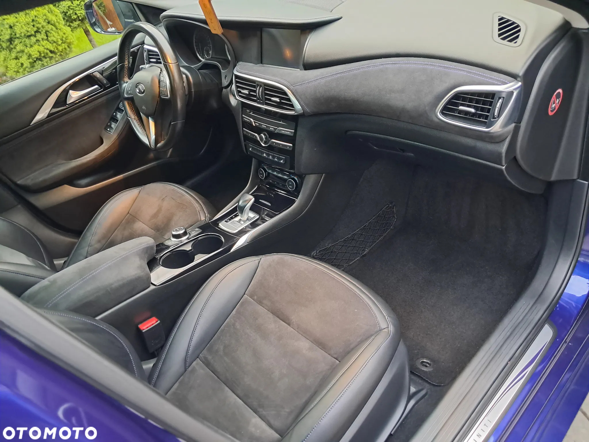 Infiniti Q30 1.5d Business Executive 7DCT - 18