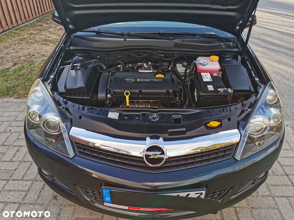Opel Astra 1.8 Limited - 24