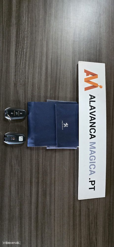 Peugeot 2008 Hybrid 136 e-DSC Allure - 37