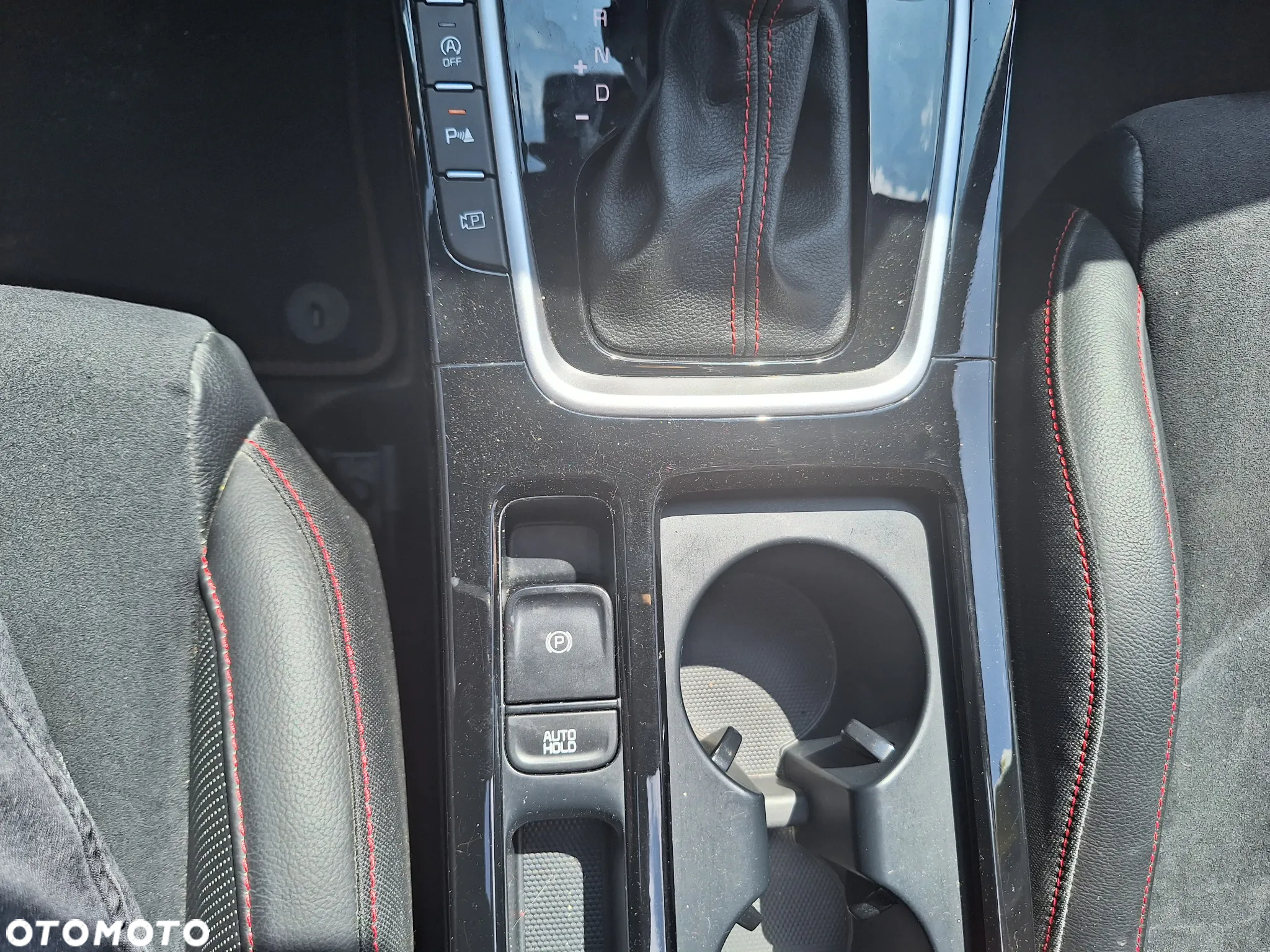 Kia Ceed 1.6 T-GDI GT DCT - 27