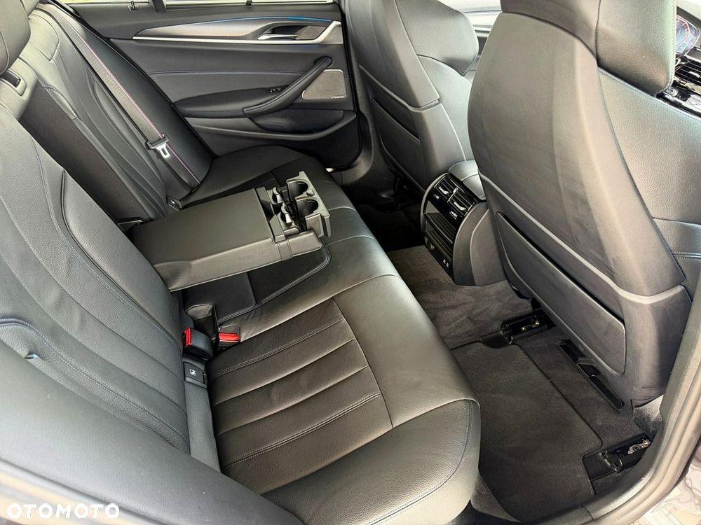BMW Seria 5 - 29
