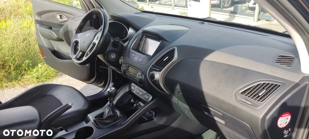 Hyundai ix35 1.7 CRDi 2WD blue Style - 11