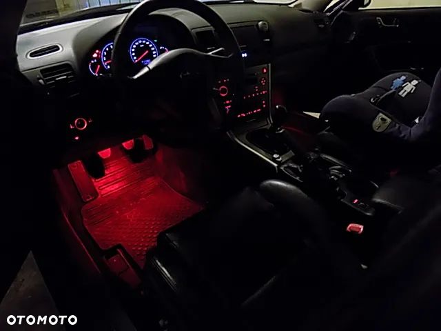 Subaru Legacy SW 2.0i MT - 5