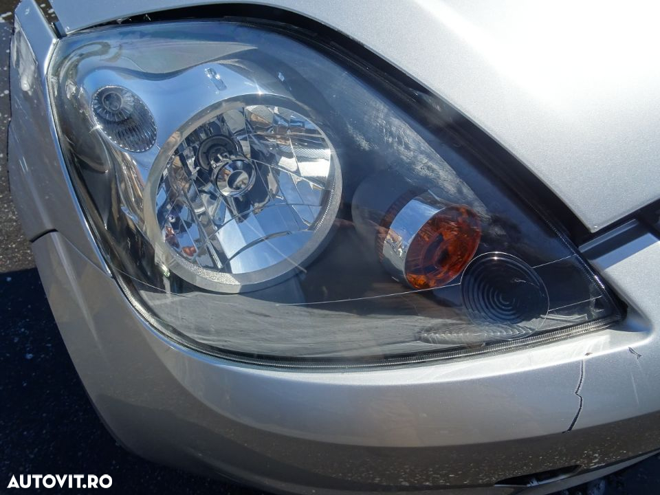Vand Fata Completa Ford Fiesta 1.4 TDCI din 2006 volan pe stanga - 5