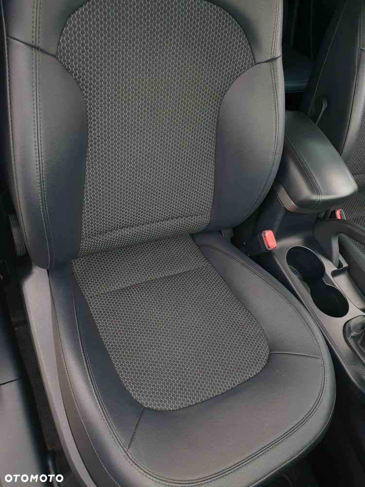 Hyundai ix35 2.0 Premium - 32