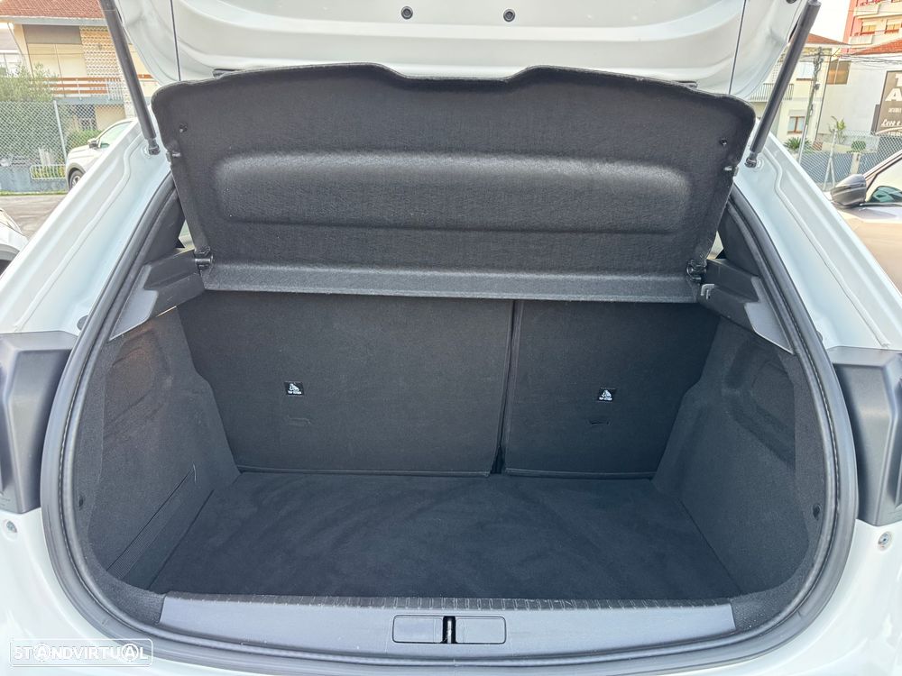 Peugeot 208 1.2 PureTech Allure - 17