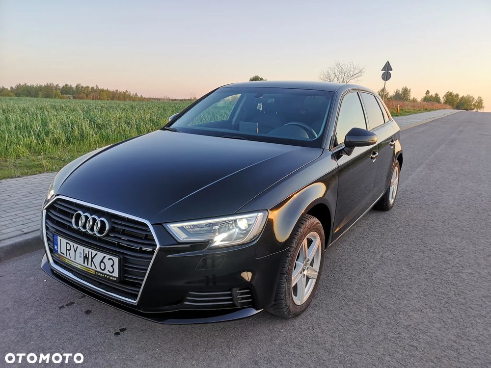 Audi A3 Sportback 1.6 TDI S tronic sport - 1