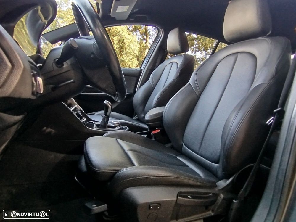 BMW 216 Gran Tourer - 4