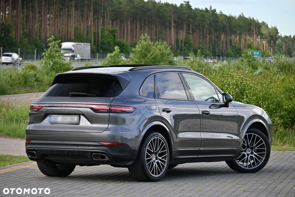 Porsche Cayenne Platinum Edition - 15