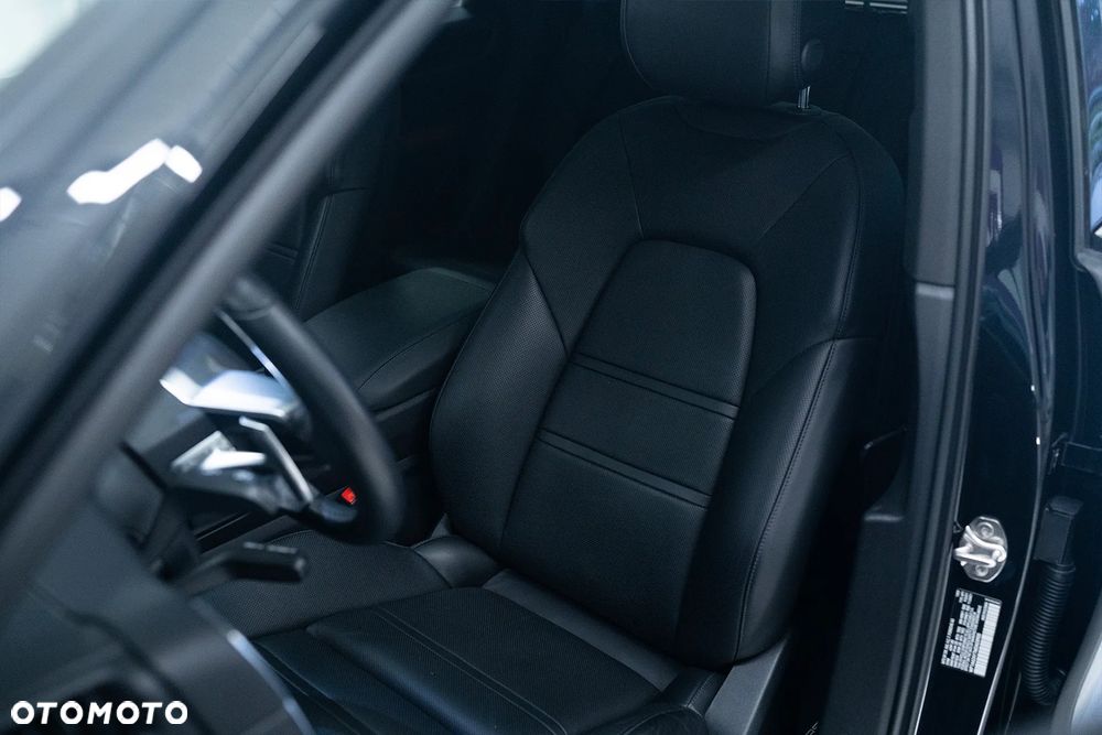 Porsche Cayenne Platinum Edition - 23