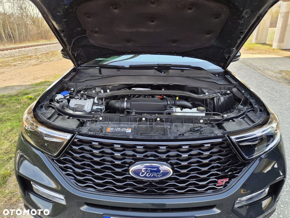 Ford Explorer - 22