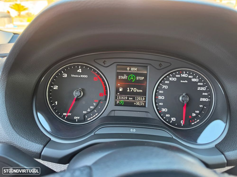 Audi Q2 30 TDI S tronic - 5