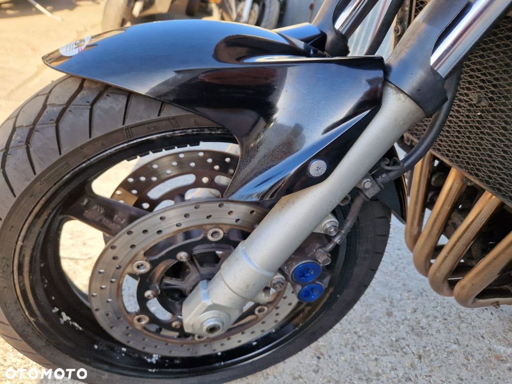 Yamaha FZS - 29