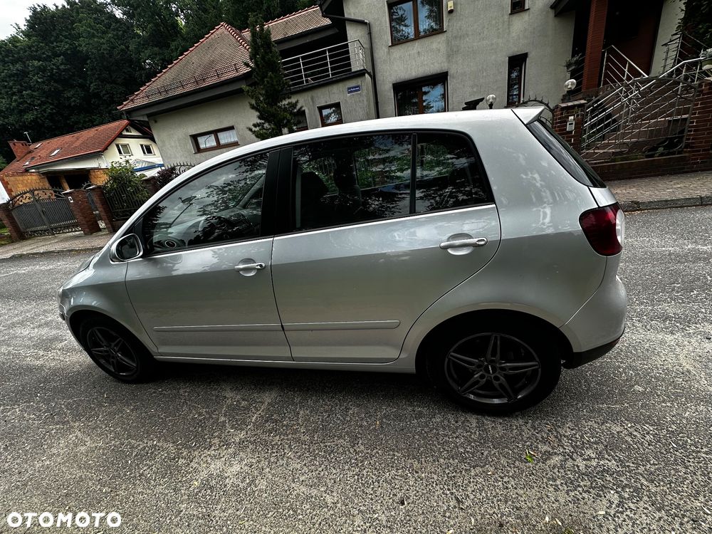 Volkswagen Golf Plus 1.6 FSI Comfortline - 12