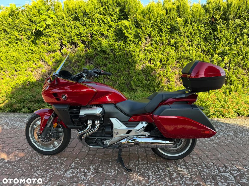 Honda CTX - 6