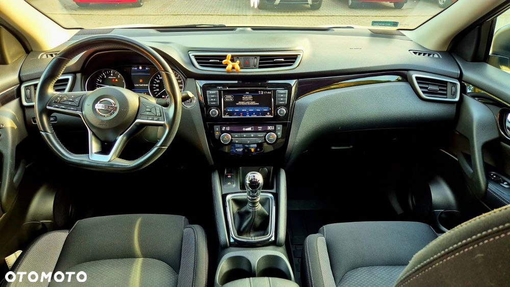 Nissan Qashqai 1.3 DIG-T N-Connecta EU6d - 8