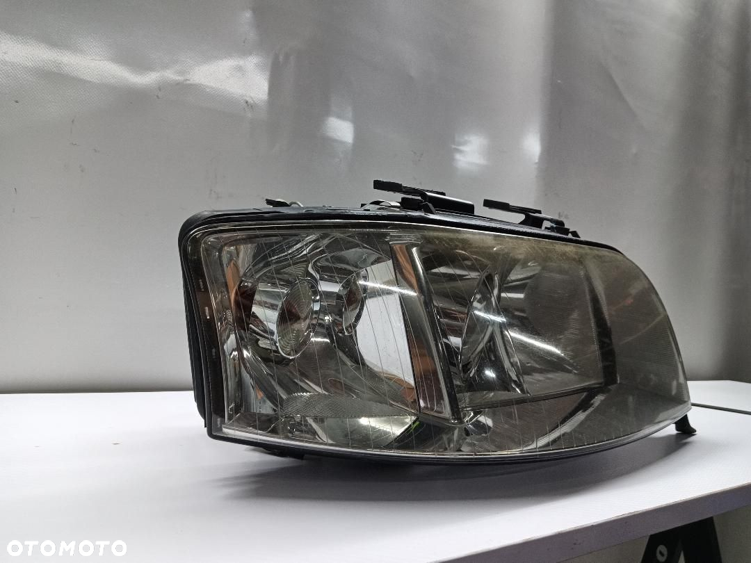 LAMPA PRZÓD PRZEDNIA PRAWA AUDI A6 C5 LAMPA PRZEDNIA PRAWA AUDI A6 C5 - 2