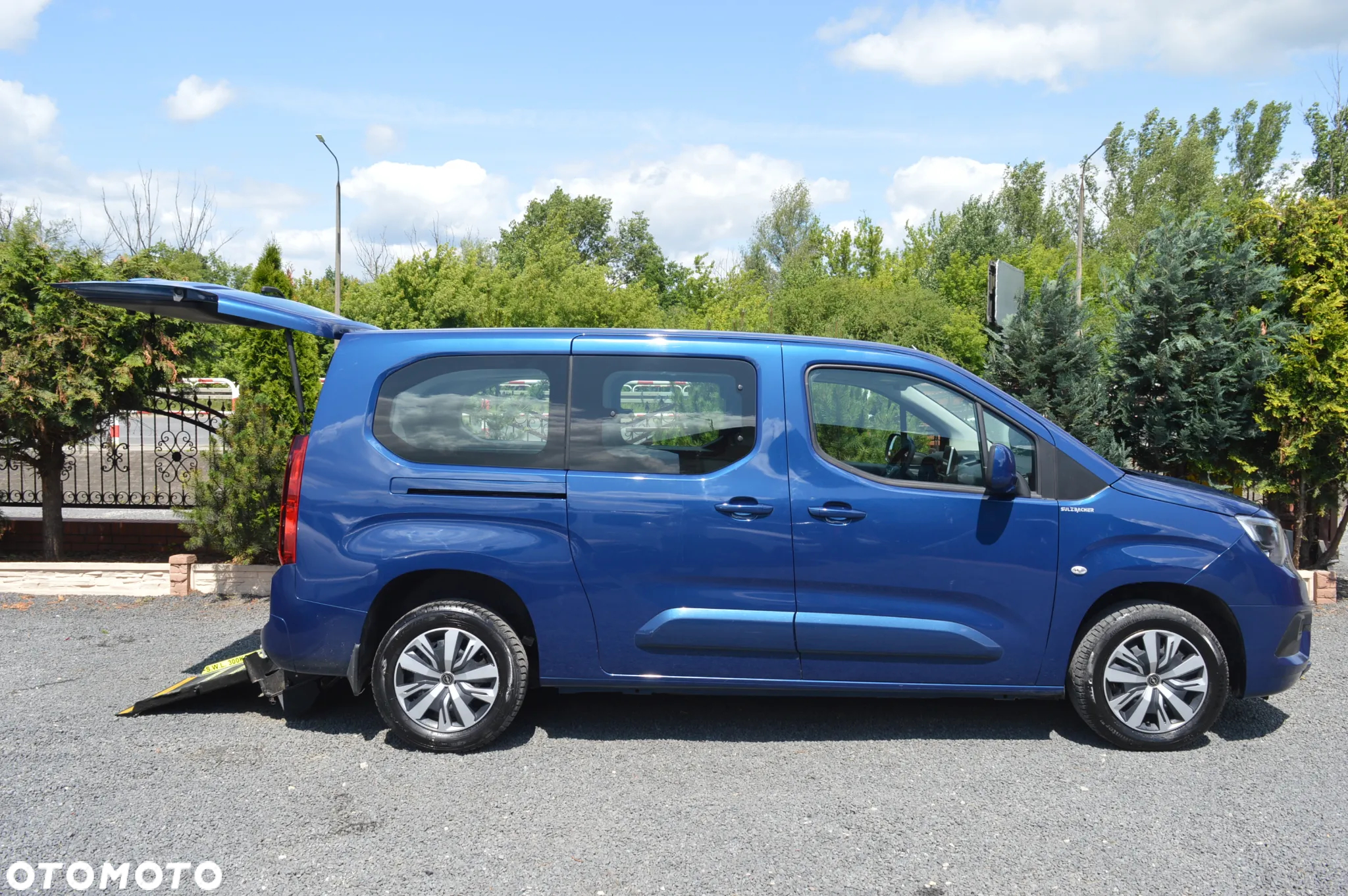 Opel Combo Life XL 1.2 Turbo Essentia S&S - 5