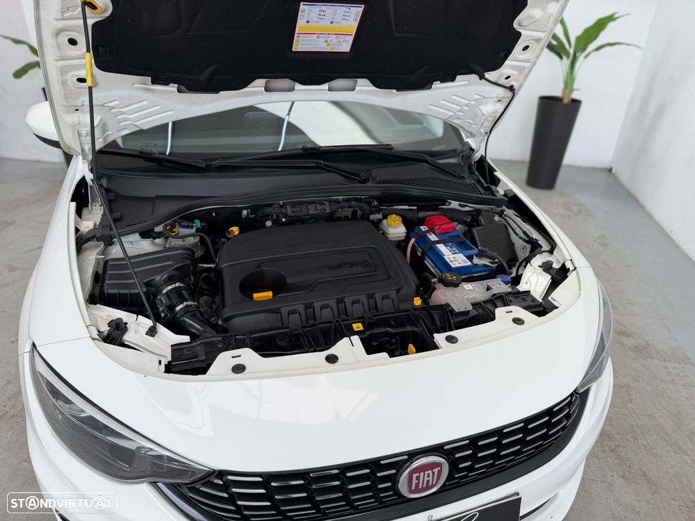 Fiat Tipo Station Wagon 1.3 M-Jet Lounge - 17
