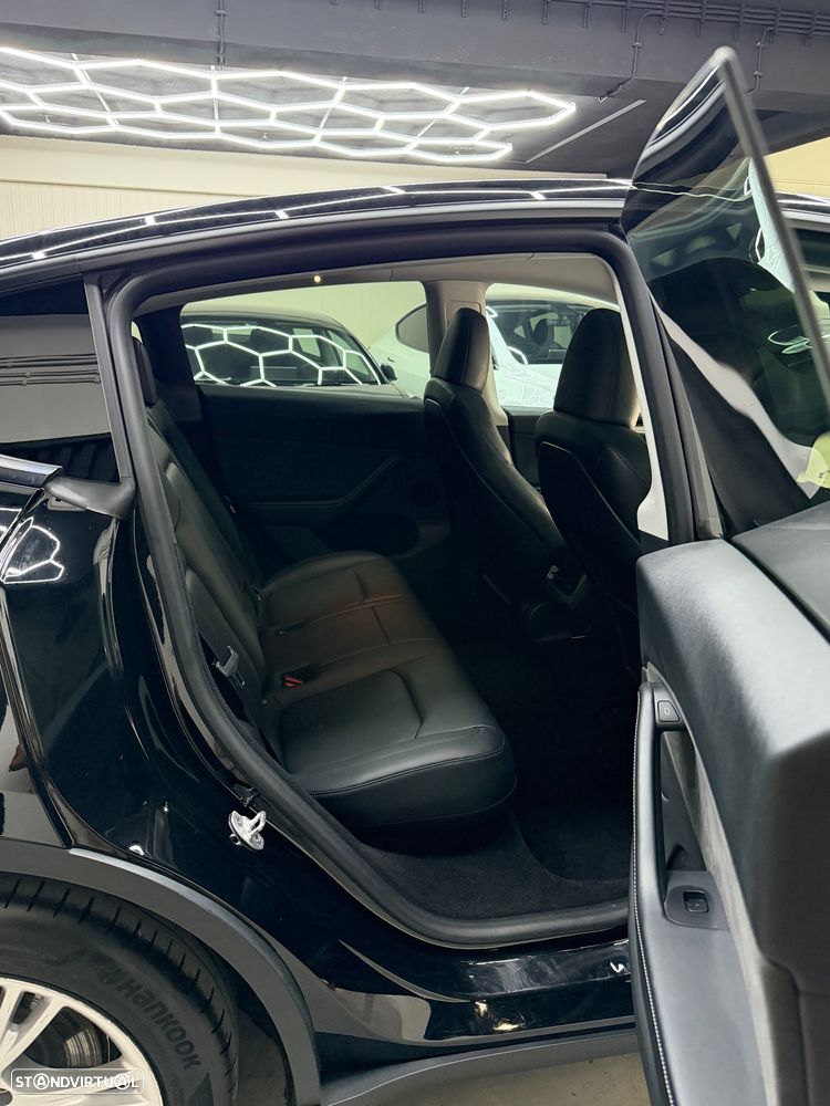 Tesla Model Y Standard - 7