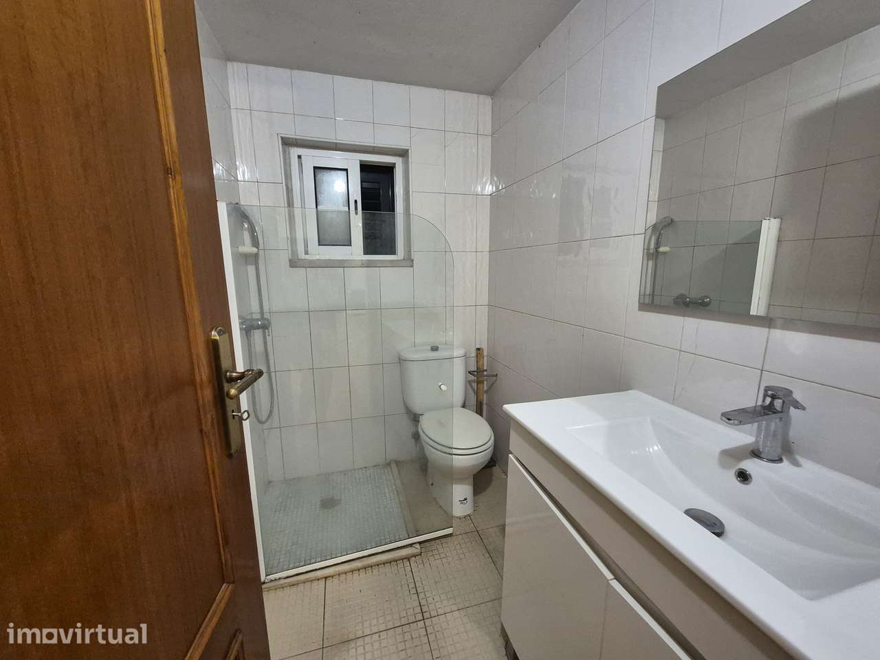 Quarto, Corroios, Rua Gama Pinto - Grande imagem: 5/5