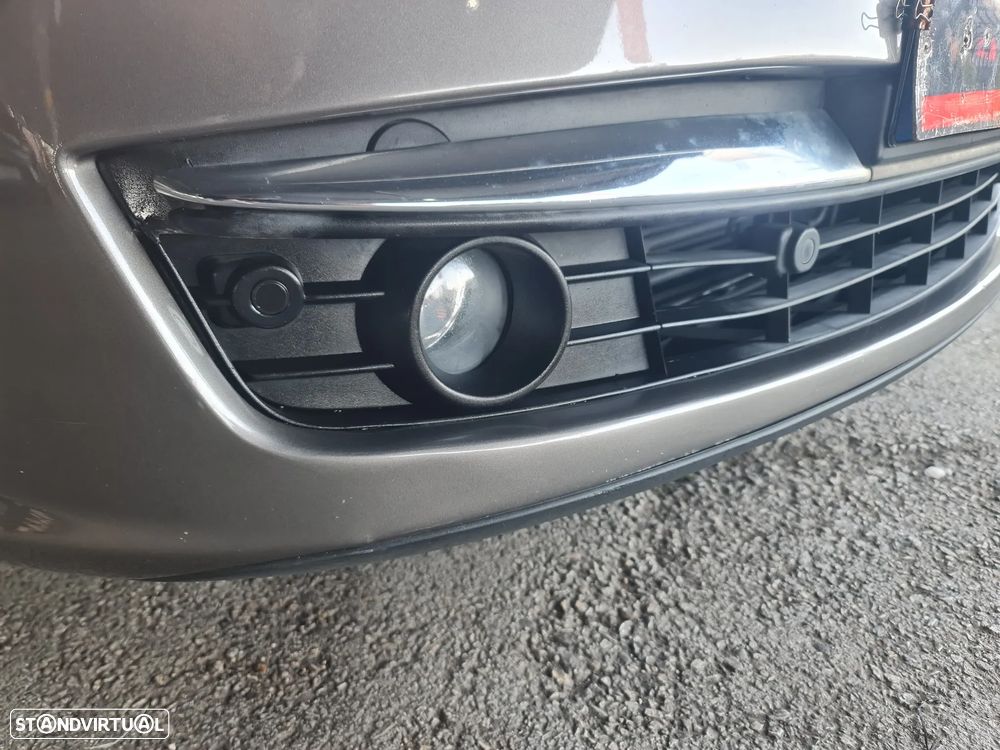 Renault Laguna 2.0 dCi Initiale Aut. - 39