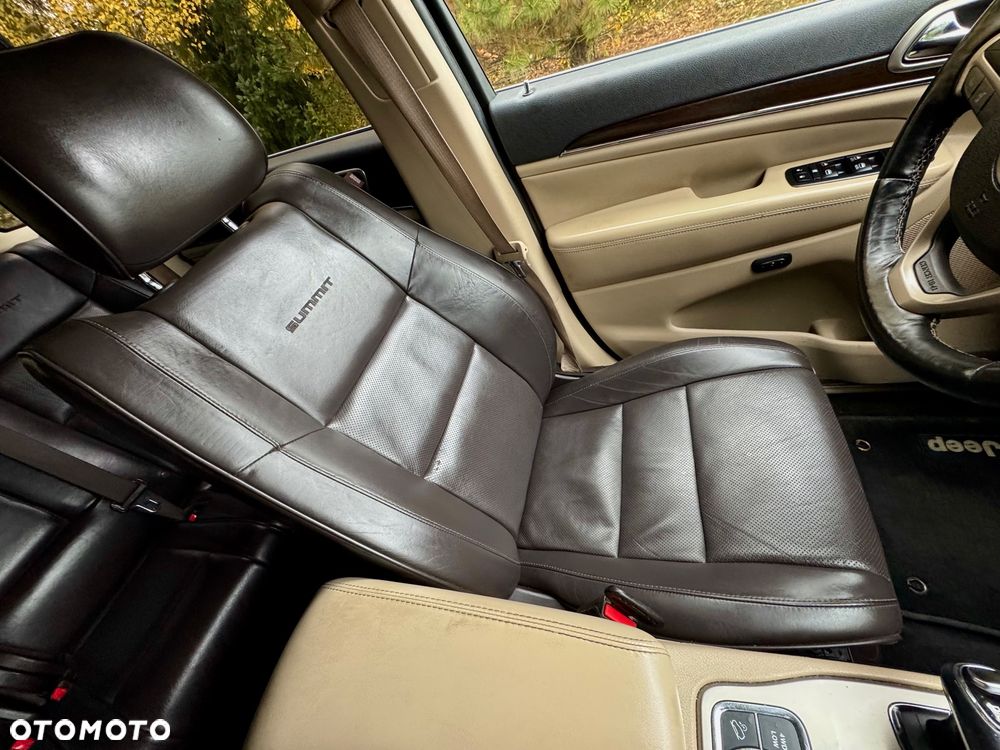 Jeep Grand Cherokee - 40