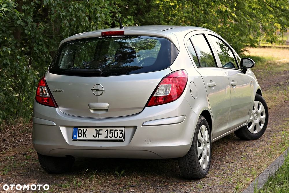 Opel Corsa 1.2 16V Easytronic Cosmo - 13
