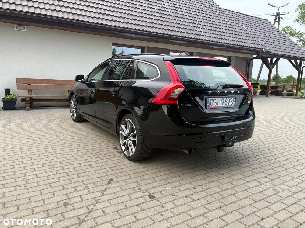 Volvo V60 D2 - 8