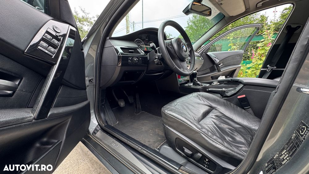 BMW Seria 5 525d - 19