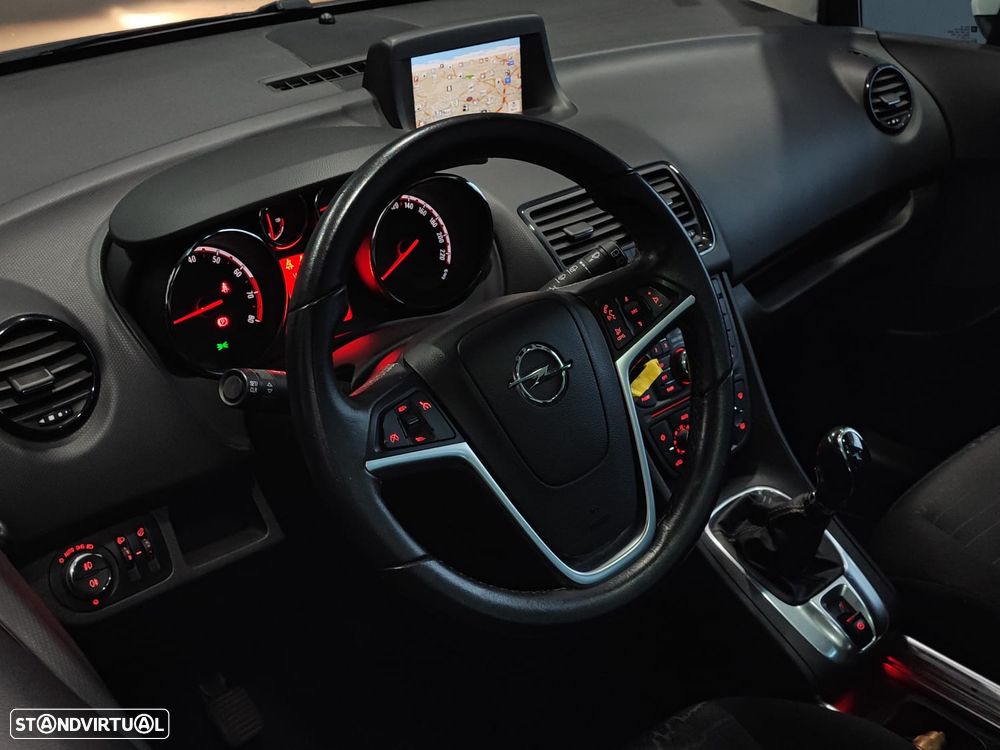 Opel Meriva 1.4 T FlexFuel Cosmo - 28